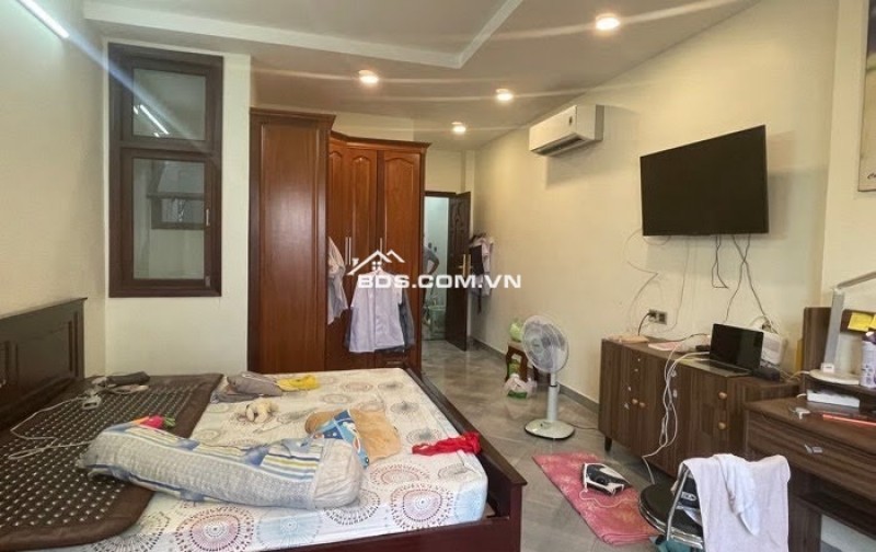 Nội Thất VIP Hẻm nhựa 6m Hoà Bình, Gần Luỹ Bán Bích, Tân Phú. Dt: 113m²x 4T. Chỉ 11.9 tỷ.